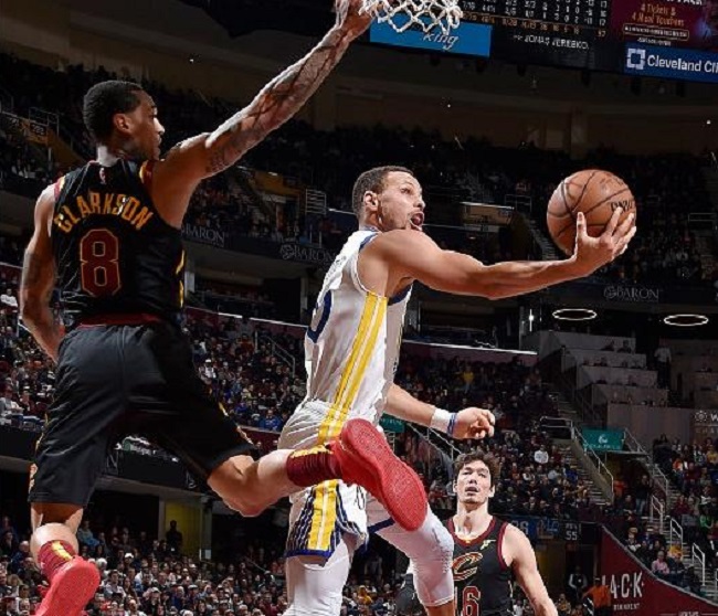 在万众瞩目 在万众瞩目